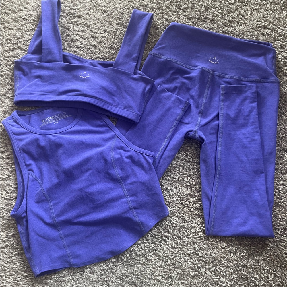 Beyond Yoga Workout Set! 💟